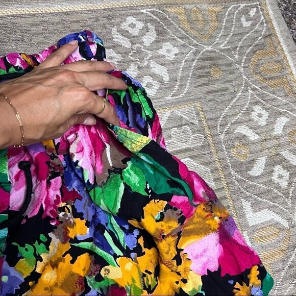 VINTAGE Boom Floral Shorts  - Picture 3 of 5